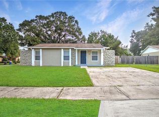 1010 Park St, Seffner, FL 33584