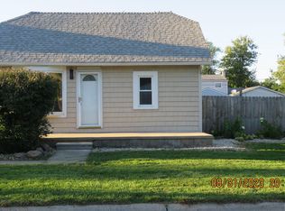 23700 Schomberg St, Taylor, MI 48180