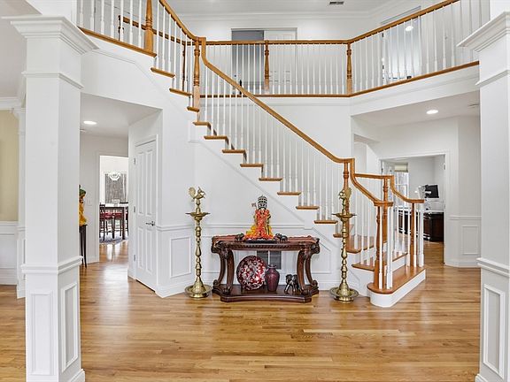 3rd image of 65 Canterbury Hill Rd