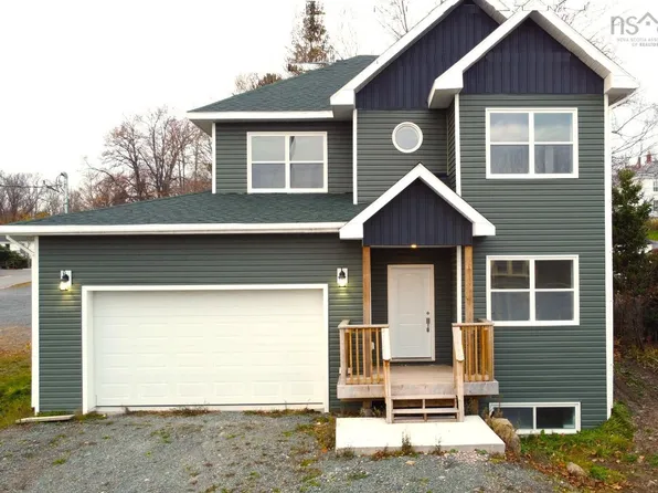 134 High St, Pictou, NS B0K 1H0