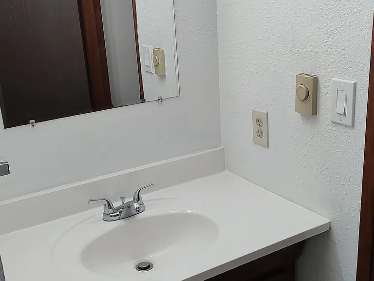 5908 Parker Rd E #D — Photo 7