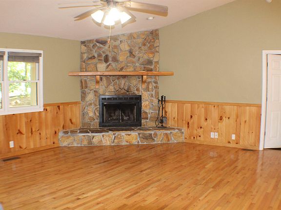 2nd image of 27 Chickasaw Ct #5685