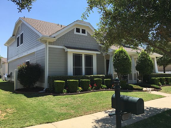 2nd image of 1700 Angel Ln