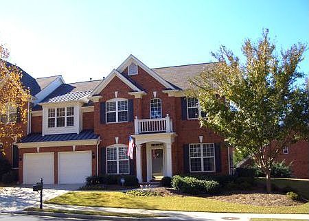 4 SIDED BRICK WITH COVERED ENTRY