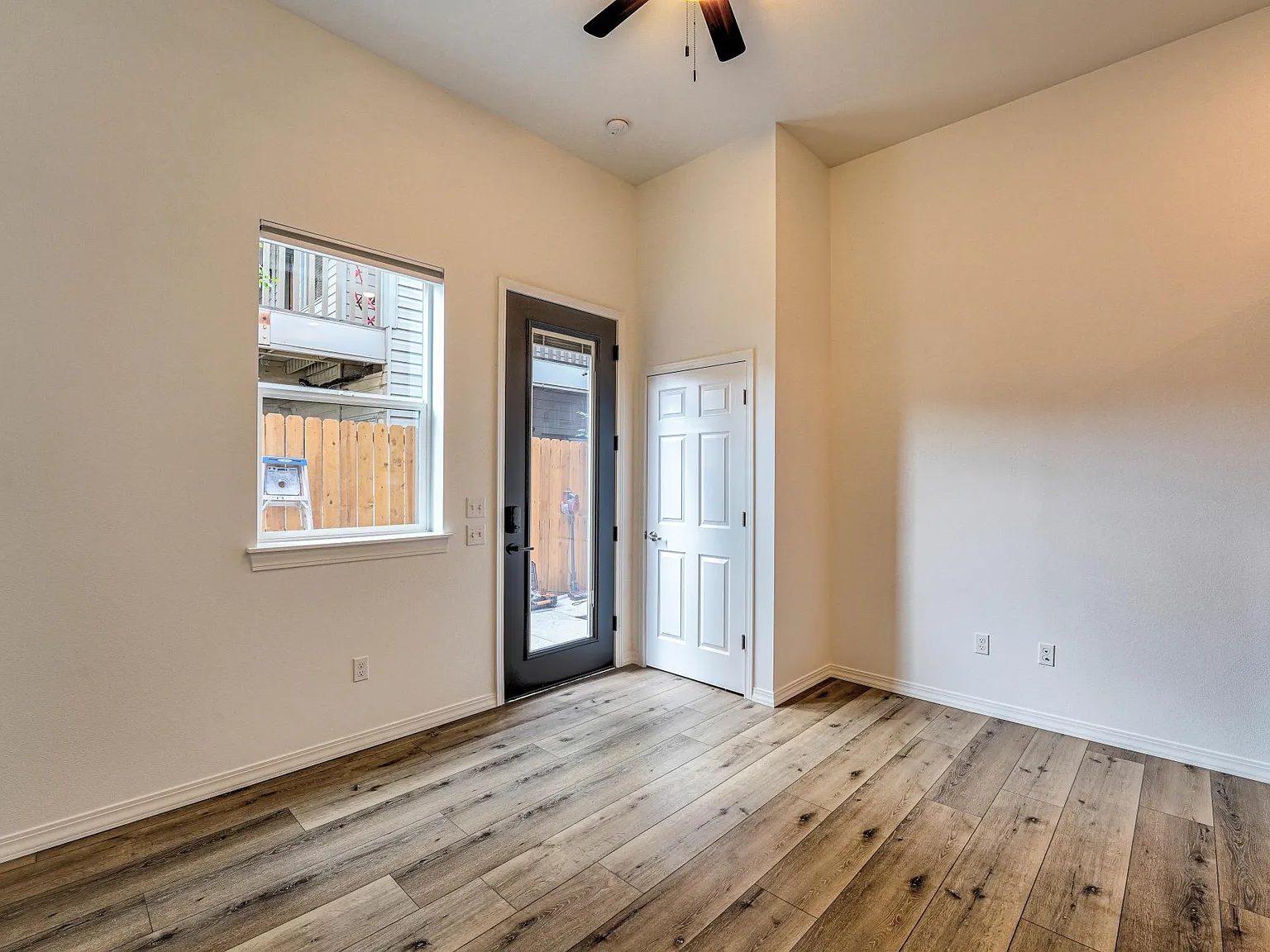 Studio, 291 sqft, $1,895 — Photo 1