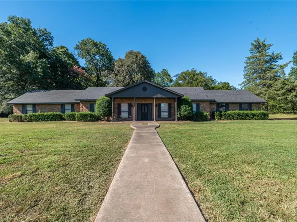 7310 Whippoorwill Dr, Paris, TX 75462