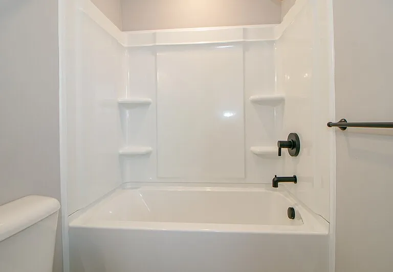 1115-E4 Hillwood Dr — Photo 27