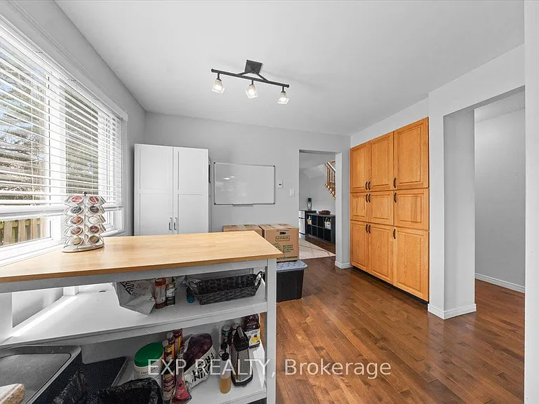 32 Flanders St — Photo 10