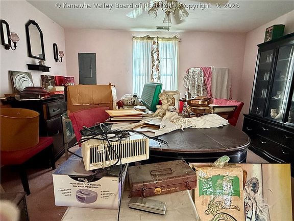 4th image of 320 21st St
