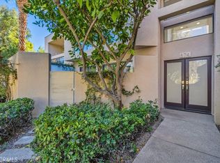 874 N Village Sq, Palm Springs, CA 92262