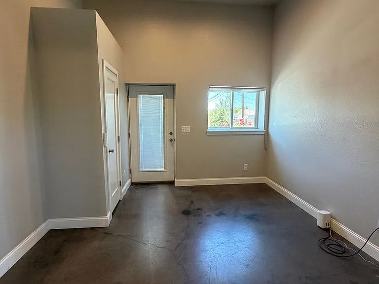 3850 S Lowell Blvd — Photo 8