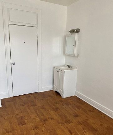 4th image of 4111 Gage Ave #25