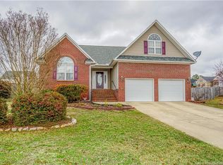 5408 Sunnybright Ln, Hope Mills, NC 28348