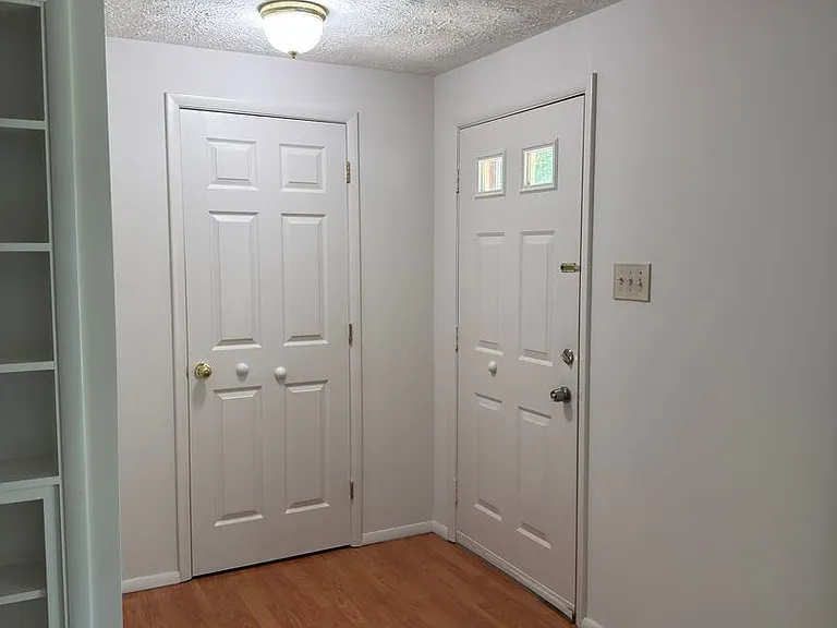 5519 Inverness Woods Ct — Photo 3