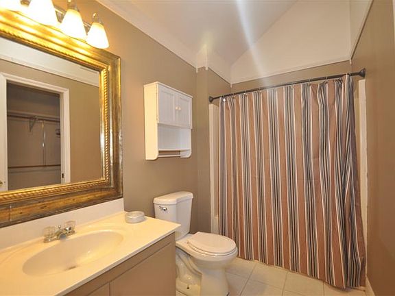 5th image of 118 Darlene Dr