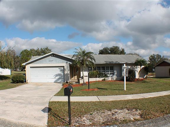 2nd image of 2233 Laurel Oak Dr