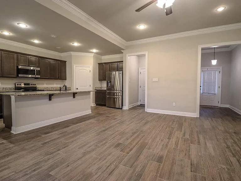 4401 Sweetgum Dr — Photo 7