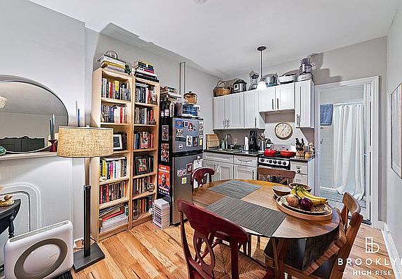 2nd image of 44 Malcolm X Blvd APT 4C