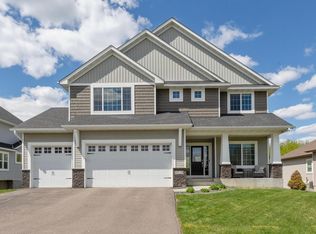 18129 Icon Ct, Lakeville, MN 55044