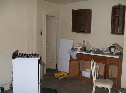 4th image of 120-22 N 3rd St