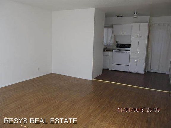 4th image of 220 S 14th St #A