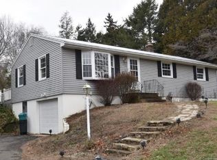 163 Jepson Ln, Meriden, CT 06451