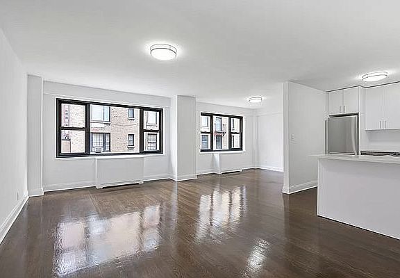 5th image of 405 E 56th St APT 9LA