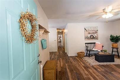 2nd image of 1758 Tyrrel Ln