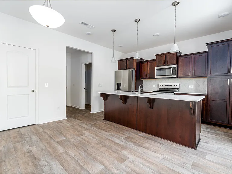 1423 Seawatch Dr — Photo 9