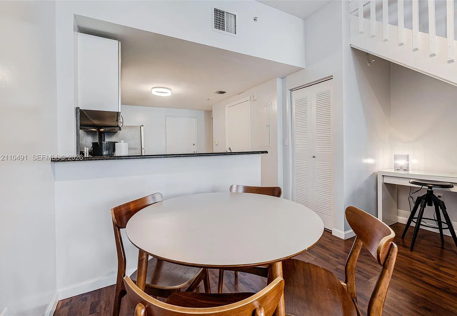 3339 Virginia St — Photo 3