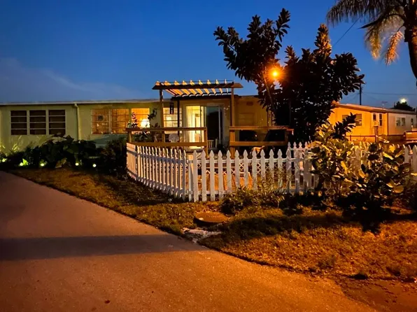 7403 46th Ave N Lot 277, Saint Petersburg, FL 33709