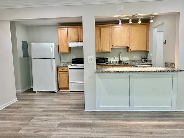 1800 Jefferson Park Ave #91 — Photo 5