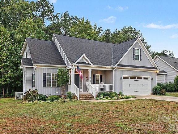 3rd image of 3743 Travertine Dr