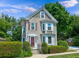 61 Dunstable Rd #1, North Chelmsford, MA 01863