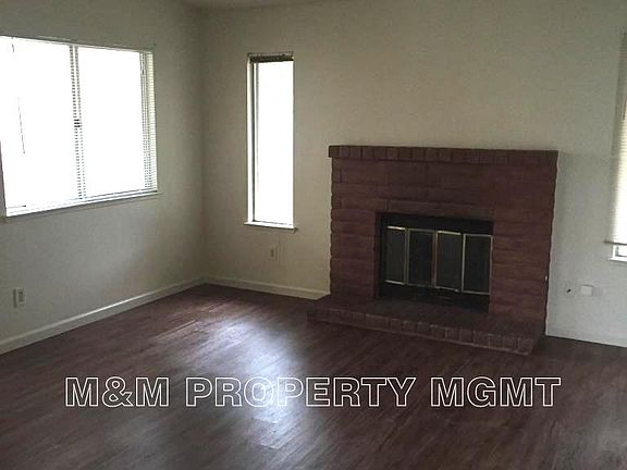8238 Lockborne  Living Room