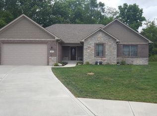 208 Canaan Ct, Mooresville, IN