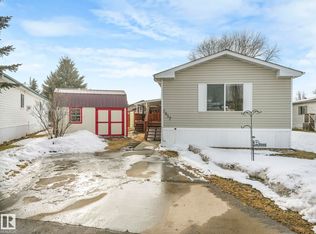 2857 Lakeside Close NW, Edmonton, AB T5S1T7