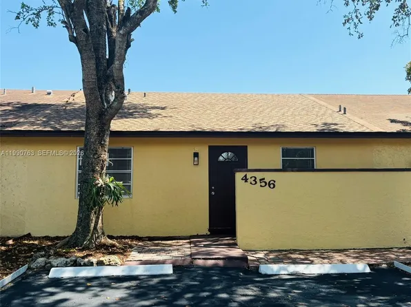 4356 NW 5th Ave, Pompano Beach, FL 33064