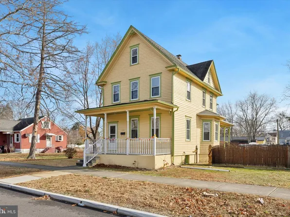 114 Chicago Ave, Egg Harbor City, NJ 08215