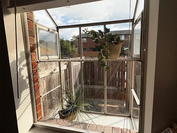 4th image of 4424 Pegasus Dr
