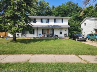 5724/5726 Orchard Ct, Lansing, MI 48911