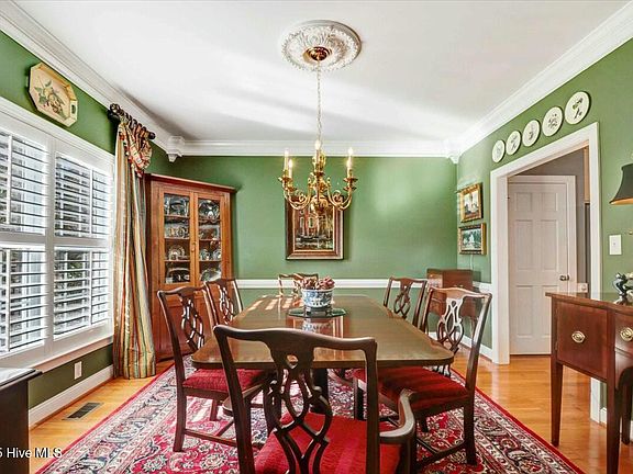 5th image of 105 Dobbs Place