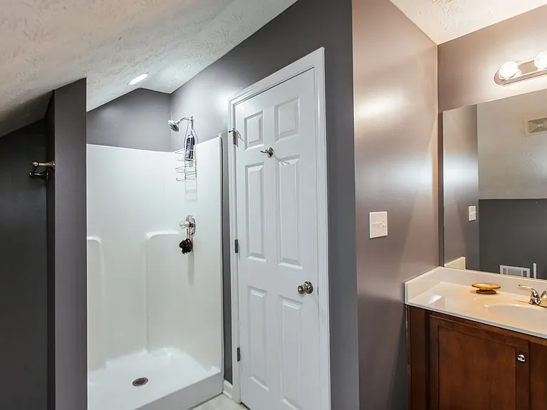 137 Bristol Woods Dr — Photo 33
