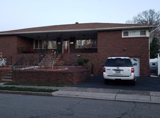 28-14 Raphael St, Fair Lawn, NJ 07410