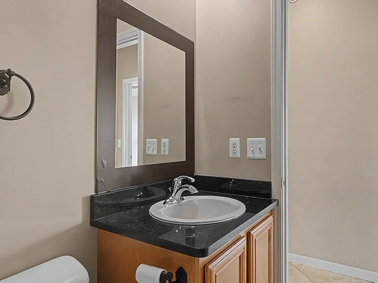 43018 Burlington Dr — Photo 37