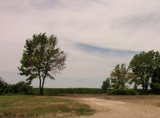 2877 E 752nd Rd, Utica, IL 61373