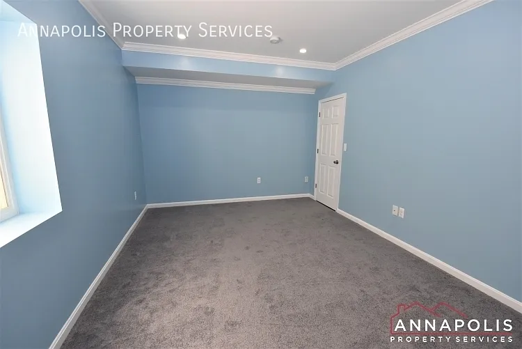 7946 Monrovia Dr — Photo 30