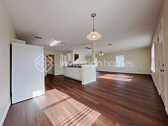 5th image of 8623 Doskocil Dr