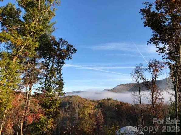 266 Egret Ln, Sylva, NC 28779