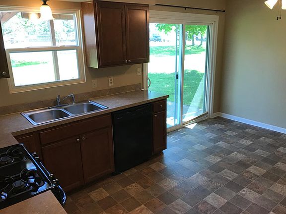 Kitchen, Dining Slider to Patio